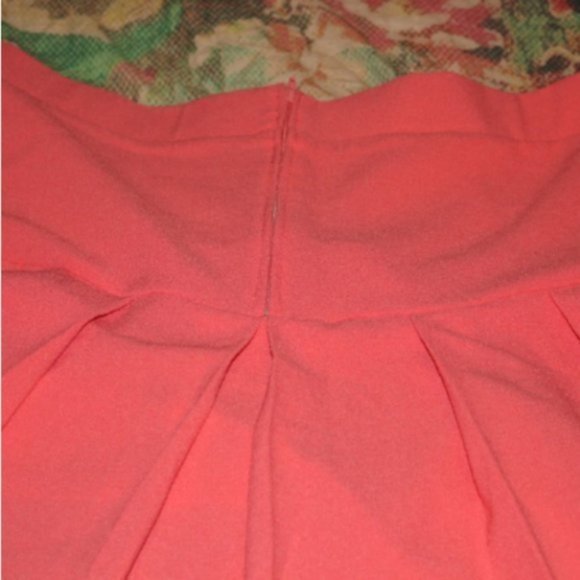 Torrid Peach Pleated Crepe Skater Skirt 0X - Picture 5 of 8